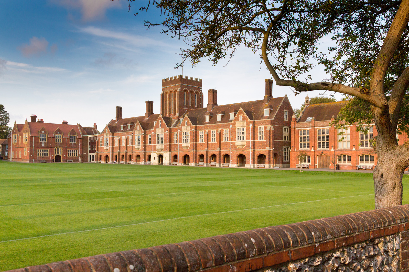 Eastbourne College 介紹 LINKEDU 海外升學