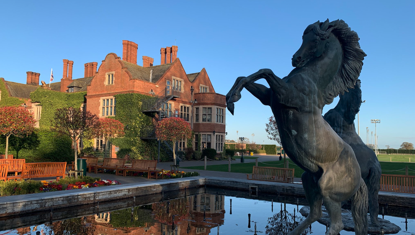 Queen Ethelburga's Collegiate 介紹 LINKEDU 海外升學